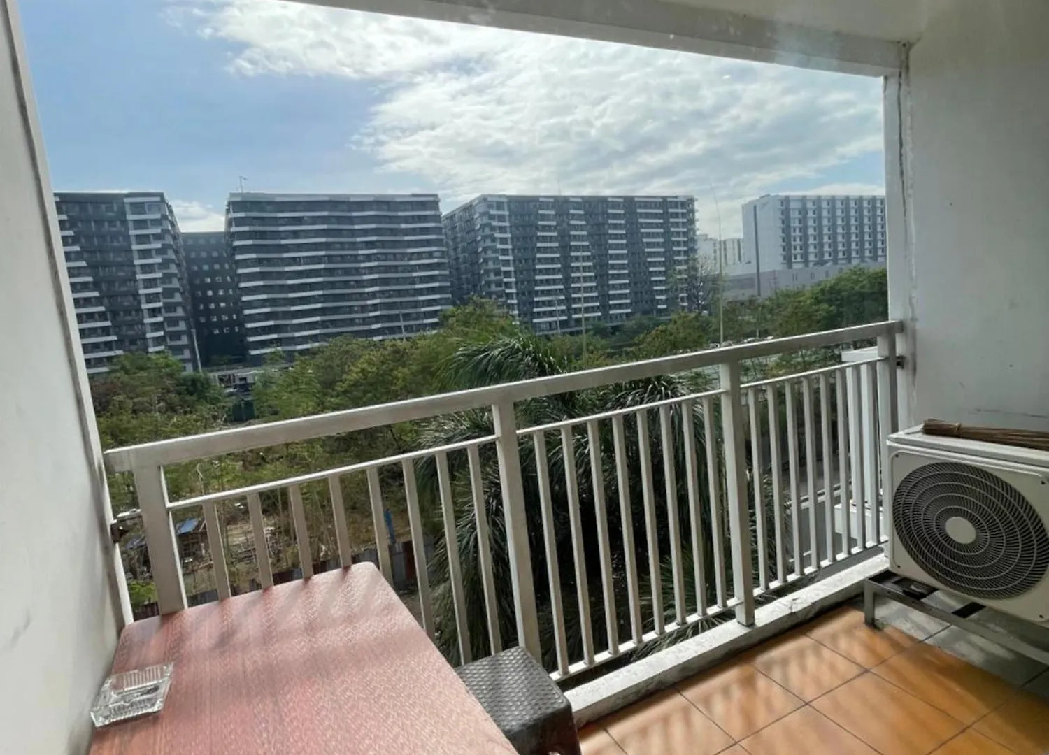 Sea Residences Tower F By Shakira Manila 0*,