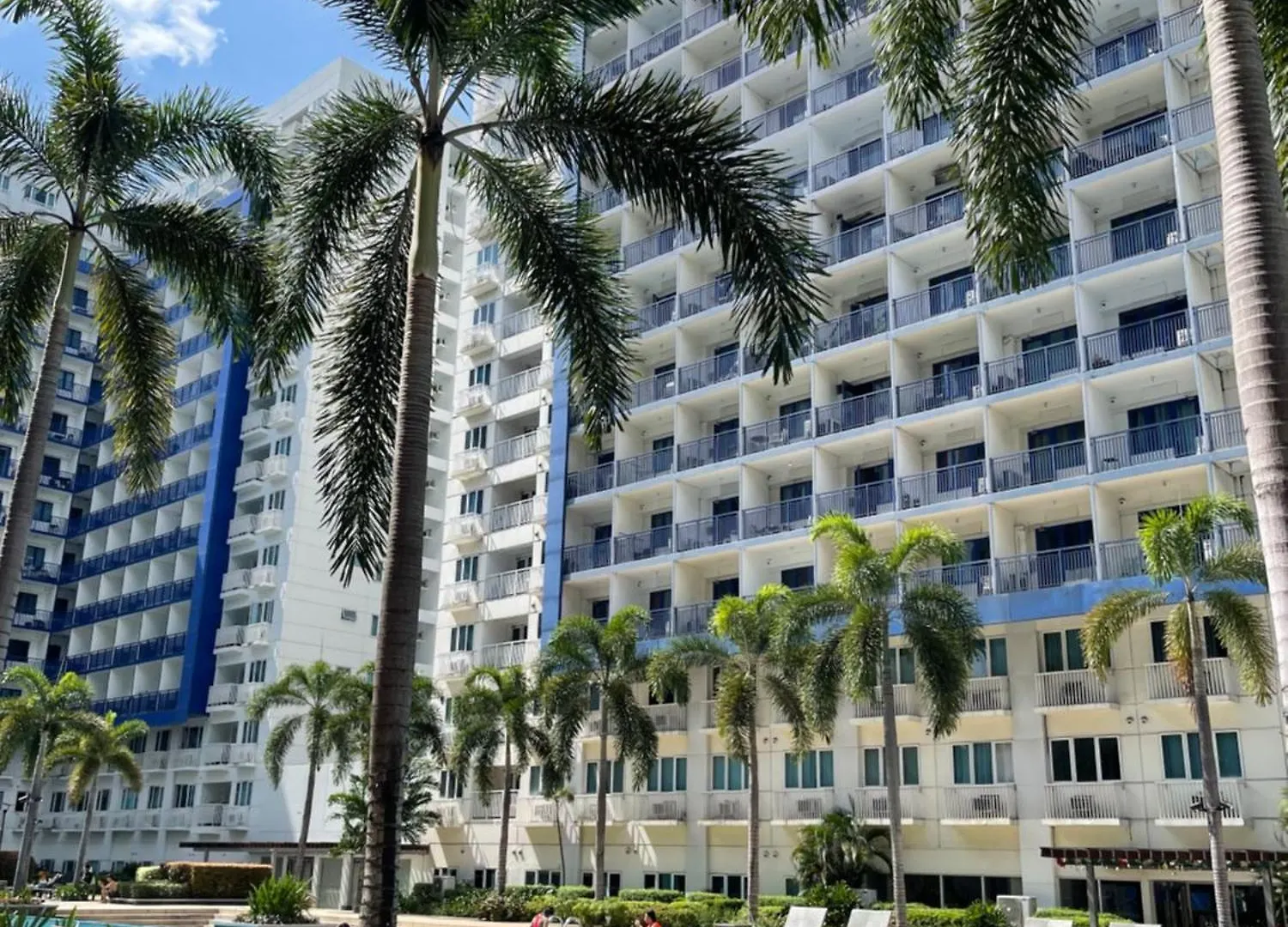 Sea Residences Tower F By Shakira Manila 0*,